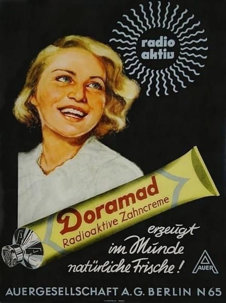 Doramad, 1940er: Weiße Zähne und Bakterientötung durch radioaktive Strahlung 