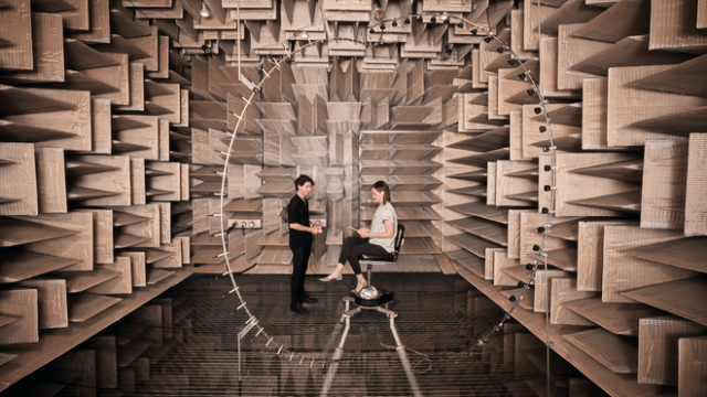 Apple's Longwave anechoic chamber 