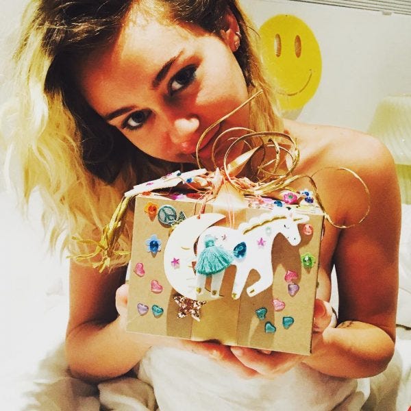 miley cyrus birthday gift from liam hemsworth 2016