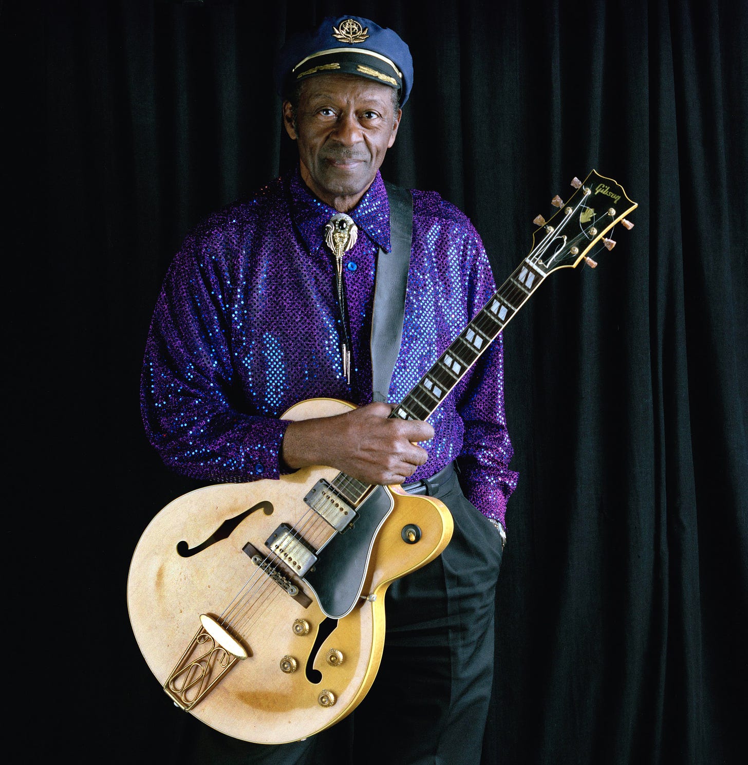 Chuck Berry, Rock 'n' Roll Pioneer, Dies at 90 - The New York Times