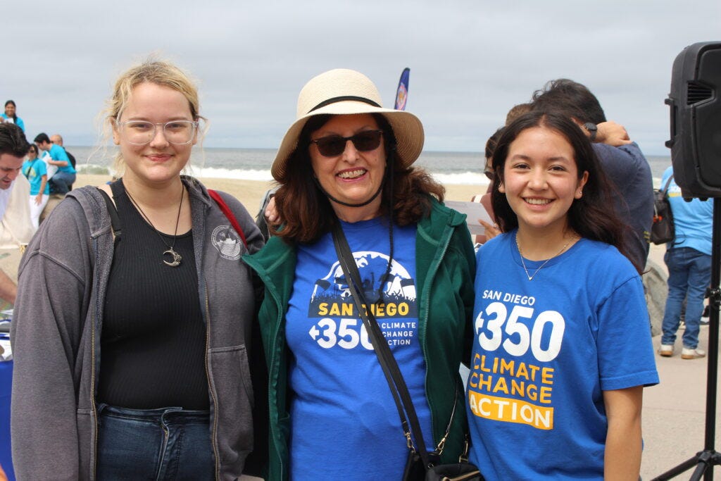 Roran and two other SD350 members smiling 