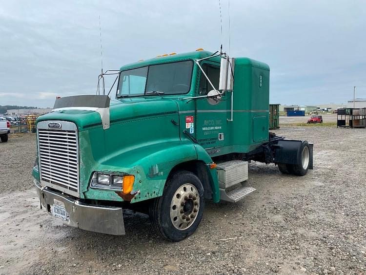 1995 Freightliner FLD112 Other Equipment Trucks for Sale | Tractor Zoom