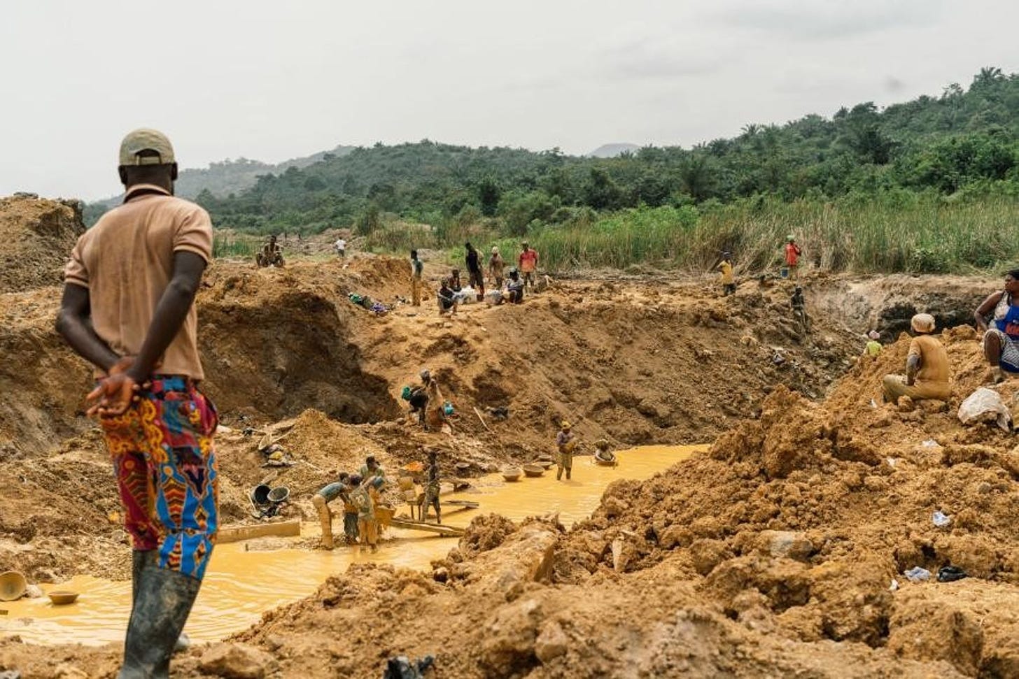 La minería de oro ilegal en Ghana amenaza a los productores de cacao |  National Geographic