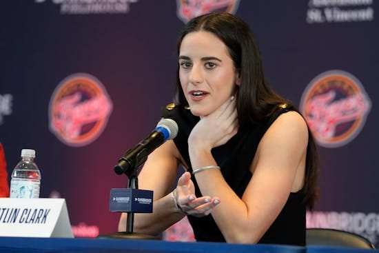 Caitlin Clark's uncomfortable exchange with Indiana columnist at press  conference