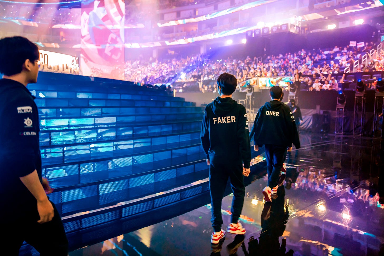 Deft vs. Faker: League of Legends "Worlds" Seoul 2023