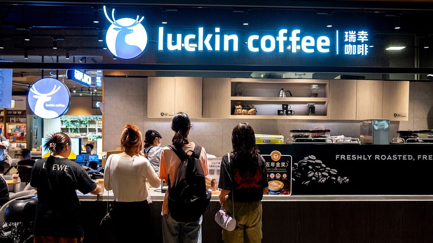 In China's battle of the lattes, Luckin Coffee keeps beating Starbucks |  CNN Business