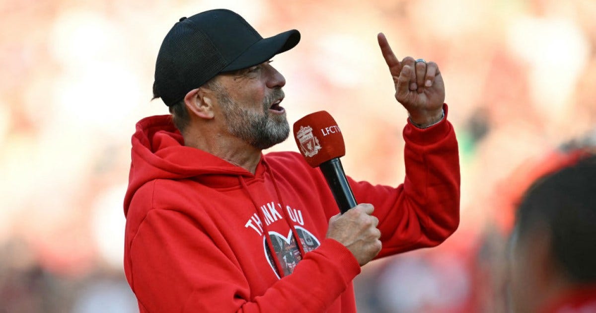 Jurgen Klopp leads chant for new Liverpool manager Arne Slot in emotional  farewell speech | Football | Metro News