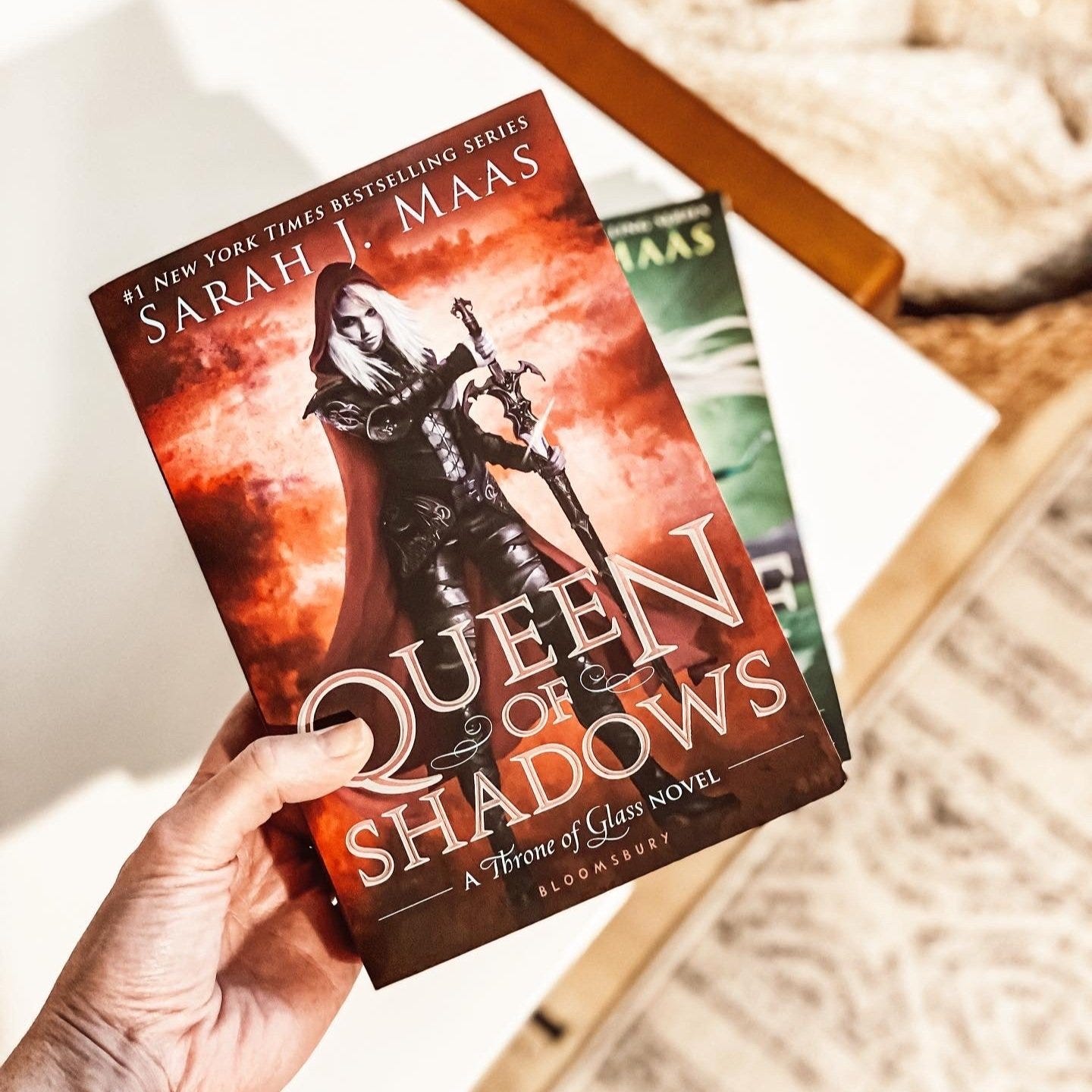 review | Queen of Shadows by Sarah J Maas — read with chelsea