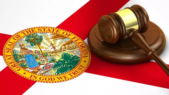 Gavel on the Floridan flag Gavel on the Floridan flag
