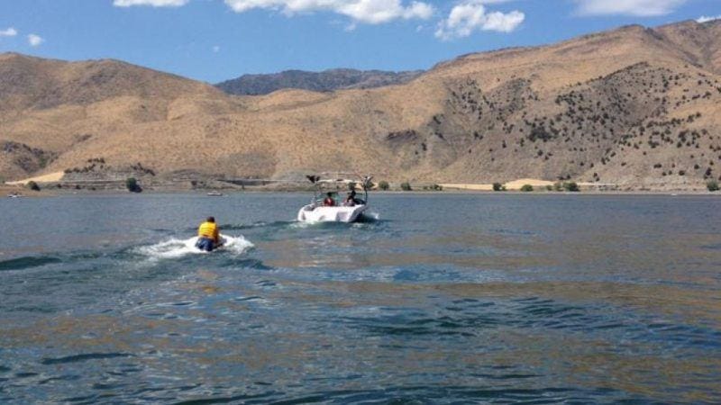 topaz lake wakeboarding