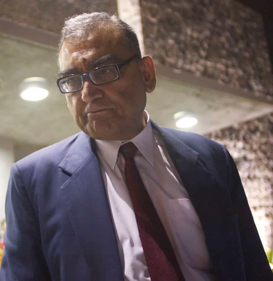 Who the Heck is Markandey Katju to Canvas for Sanjay Dutt and Zaibunissa Kazi?