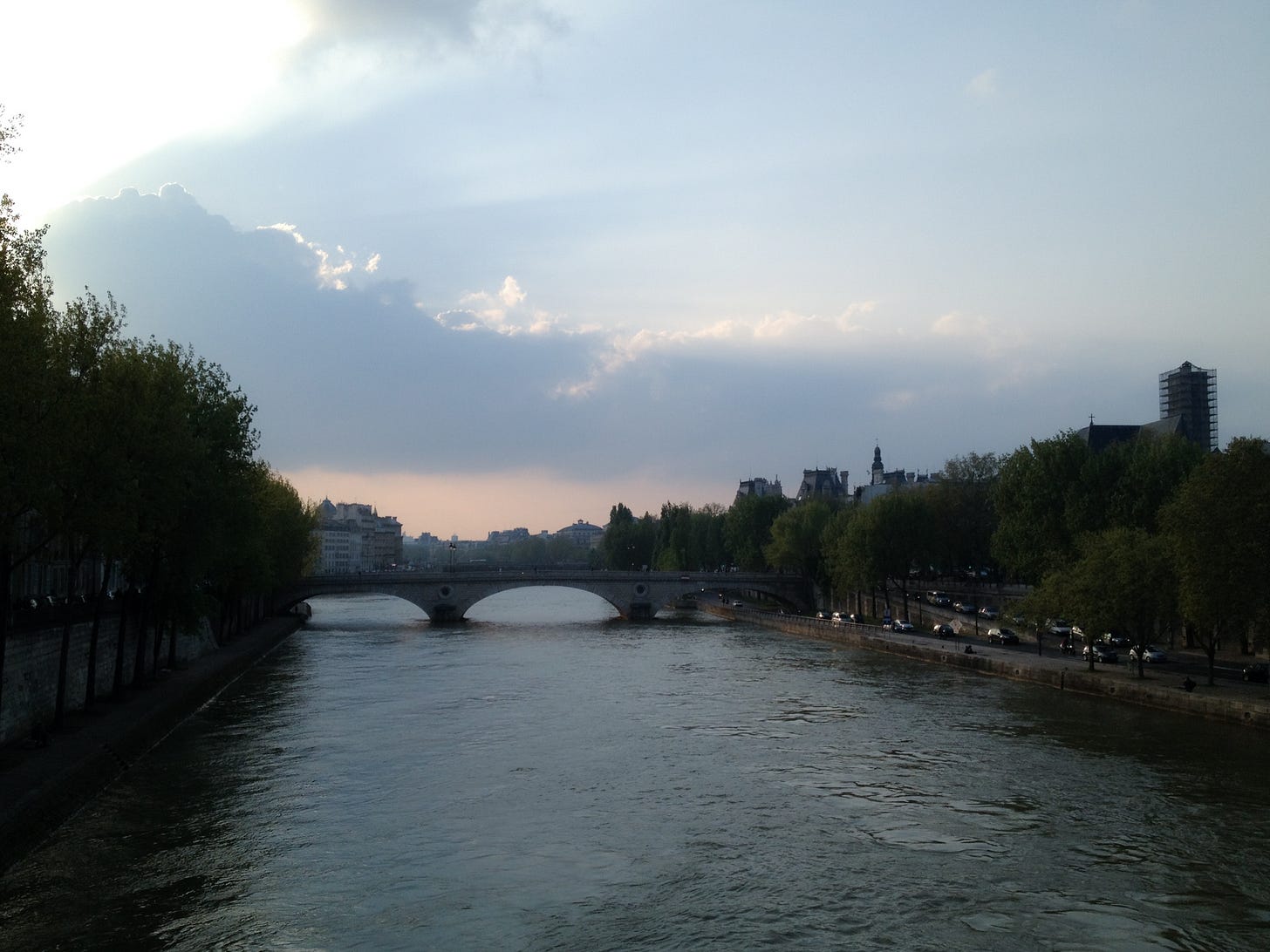 In defense of famous sights what to see in big cities travel advice by travel advisor Courtney Jill Bishop.