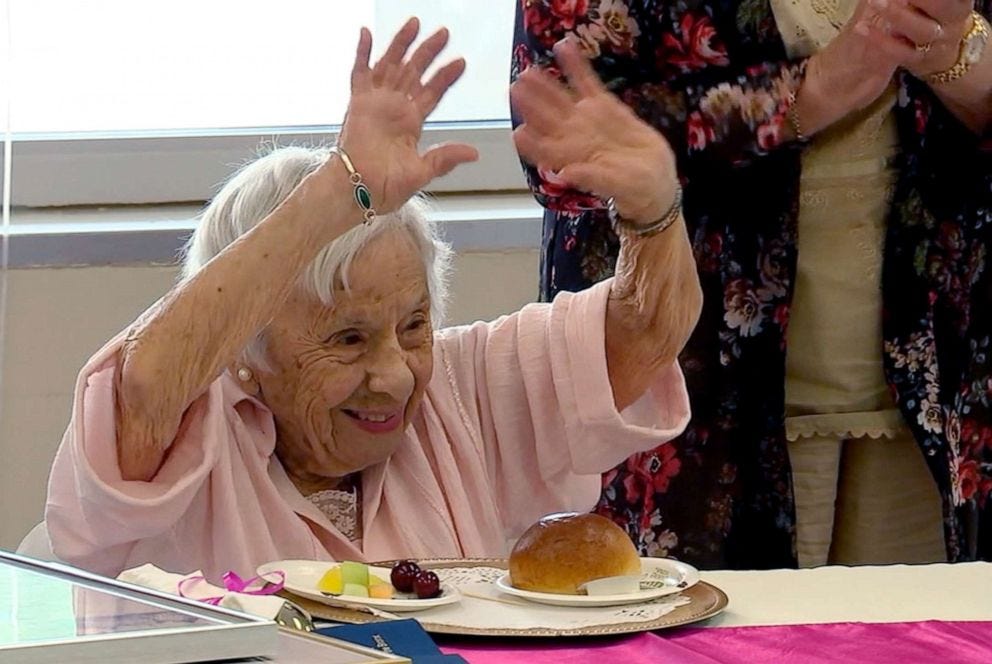 Wanita asal New York Rayakan Ulang Tahun ke-107, 'Tidak Menikah' jadi ...