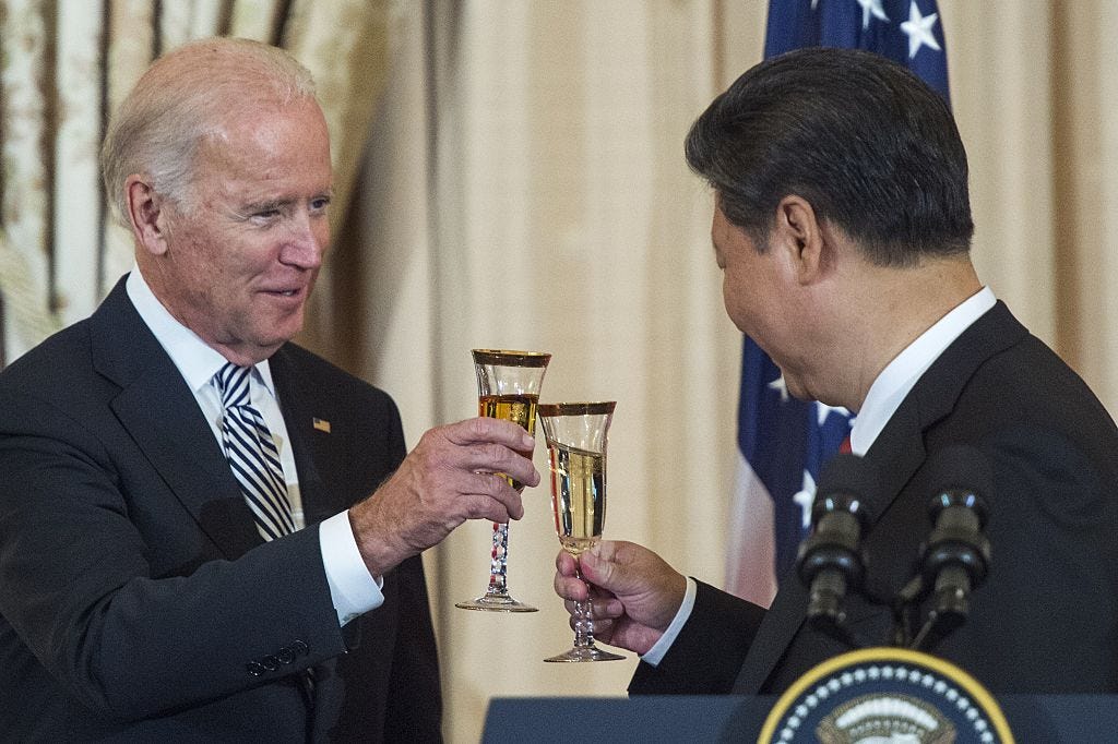 Biden and Xi toast.