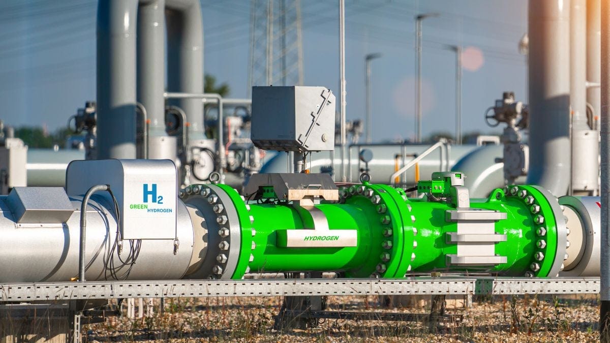 Green hydrogen renewable energy production pipeline.