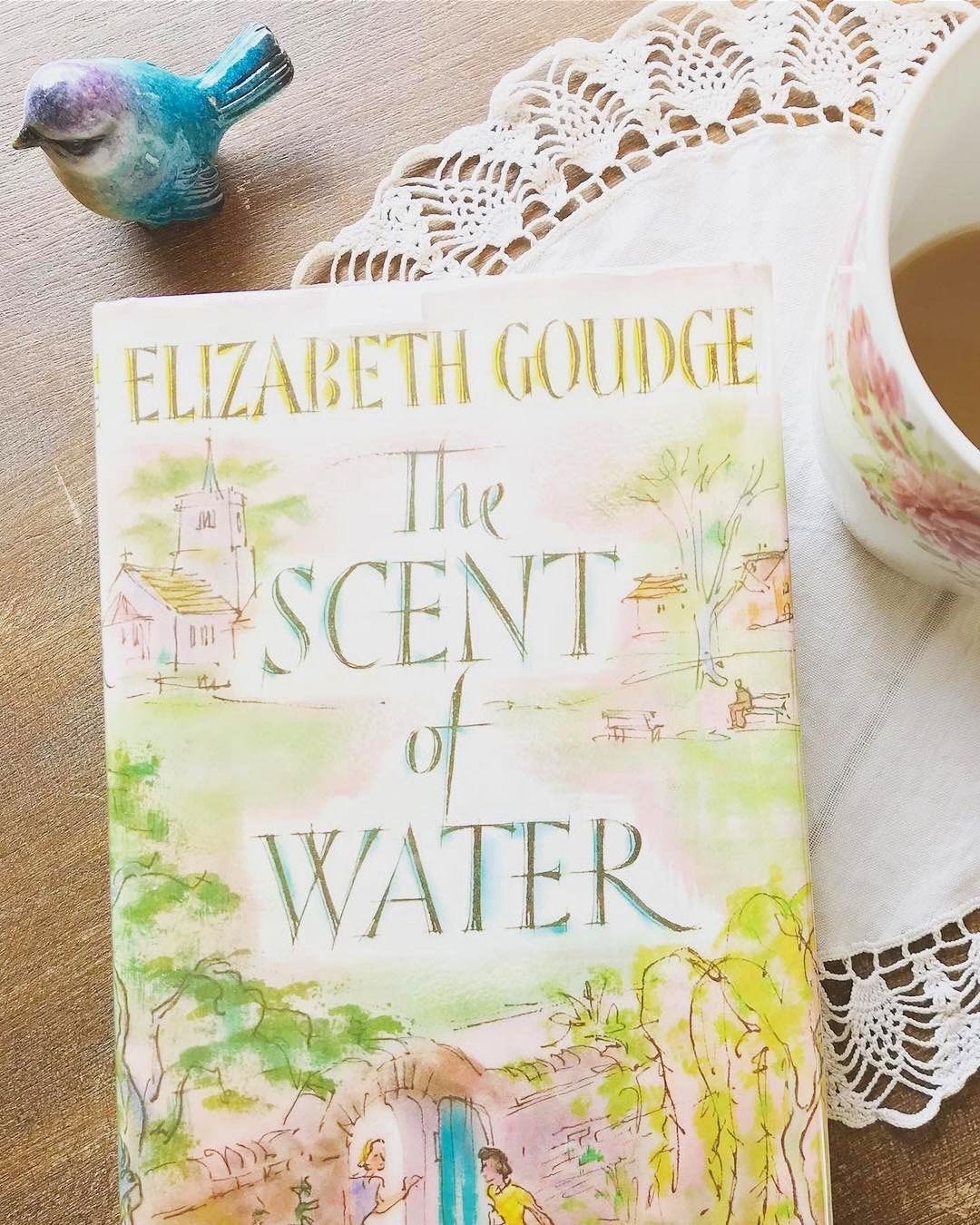 The Scent of Water by Elizabeth Goudge with my little bird and pineapple doily. 