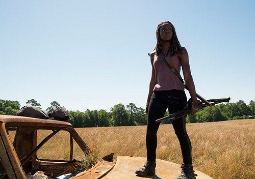 the walking dead 704 michonne with gun