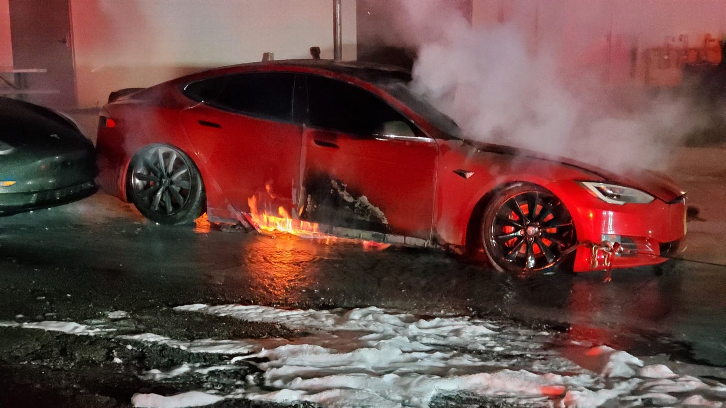 Tesla Model S Catches Fire at Tesla Service Center in Marietta, Georgia - autoevolution