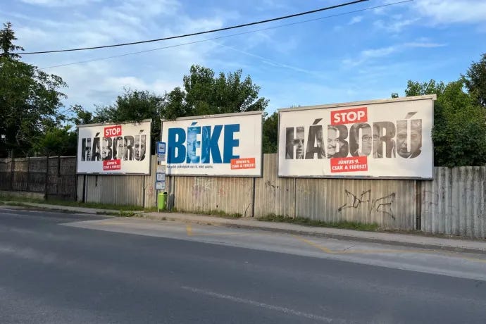 Telex: Itt az új plakát: Kék Orbán a kék béke É-jéből ...