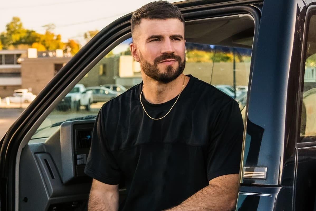 Sam Hunt Drops 'Breaking Up Was Easy in the 90's' Music Video - Country Now