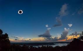 photograph the Total Solar Eclipse ...