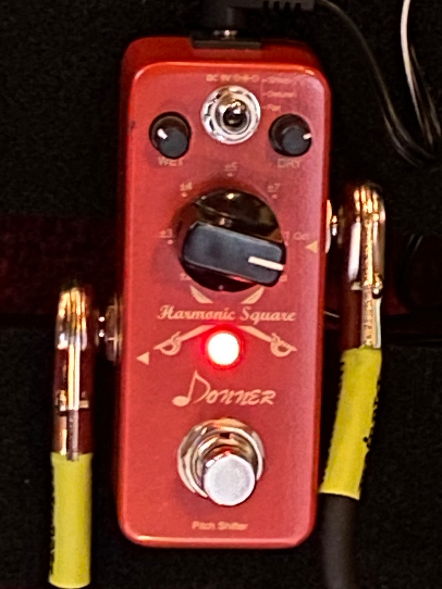 Photo of Donner Harmonic Square pitch shifter Photo of Donner Harmonic Square pitch shifter