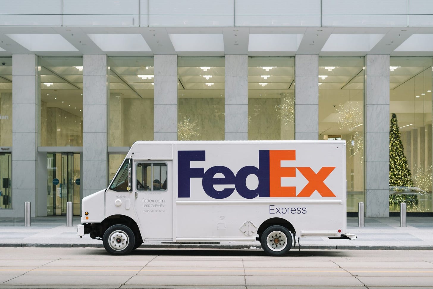 FedEx Truck Driver Hit and Run Case? Here's What To Do! - PM Law Firm