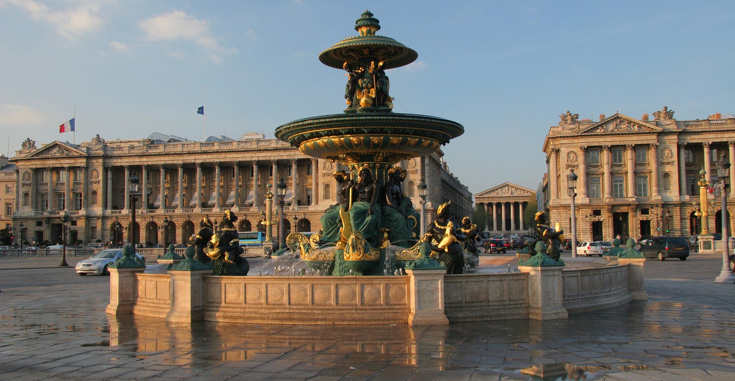 Fountaine place de la Concorde in Paris