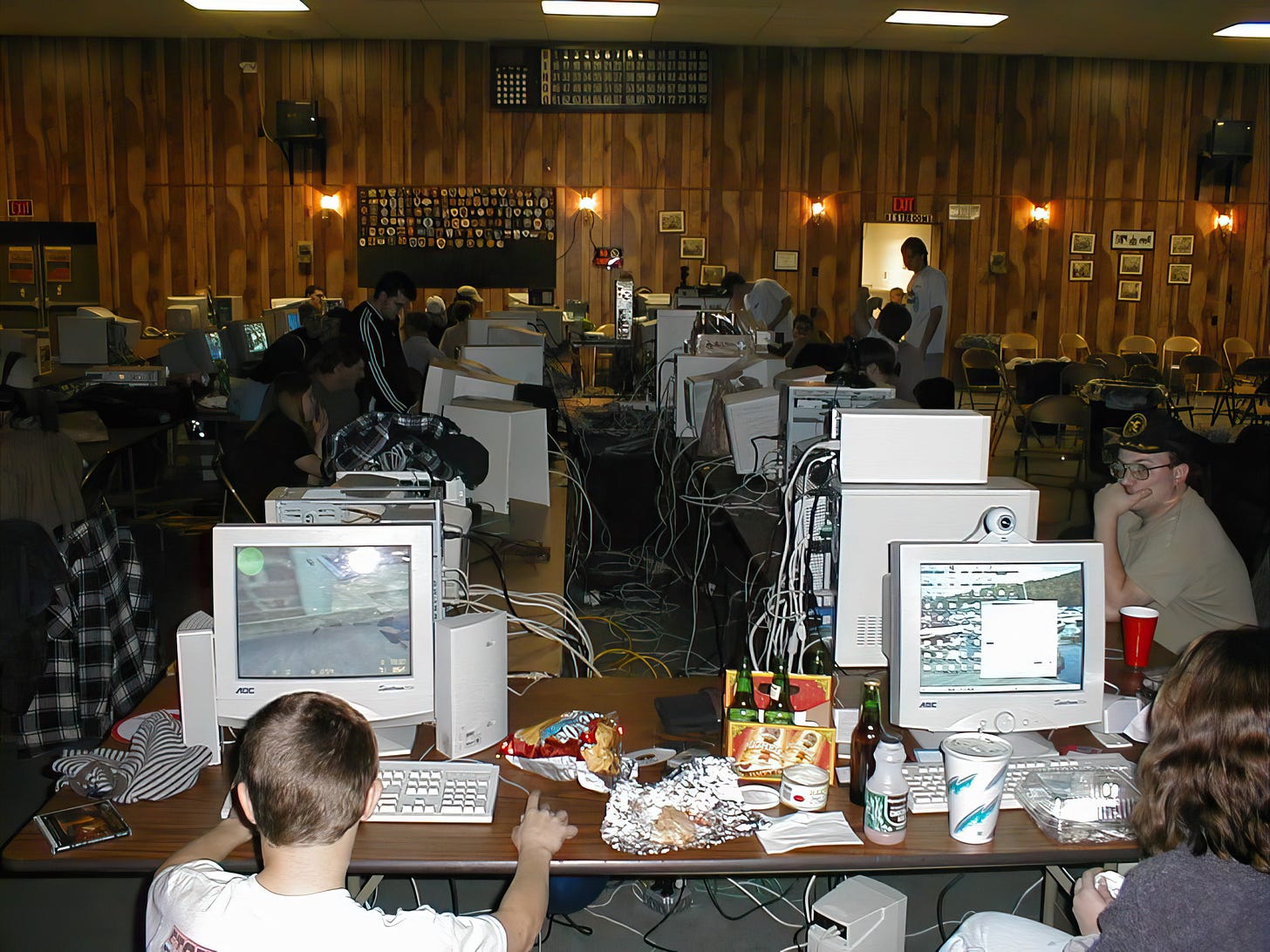 An Internet the Size of a Room: Berlin Review | 032c