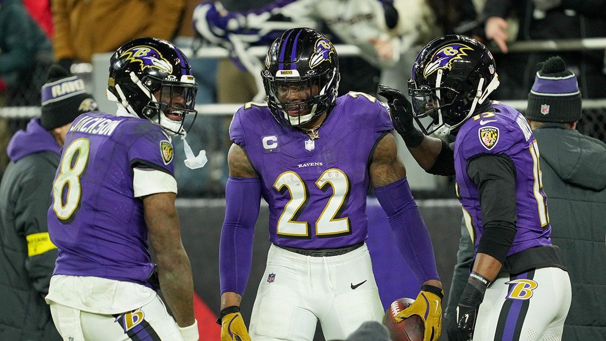 Derrick Henry, Ravens run wild for win over Steelers in NFL playoffs | Fox  News