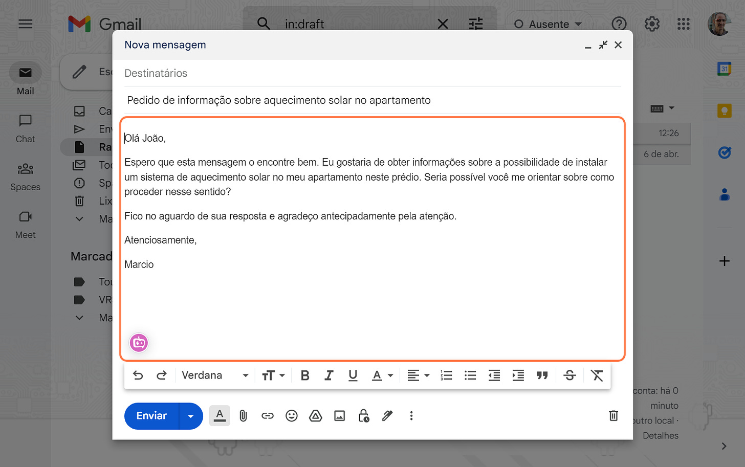 Clique na sugestão de texto do ChatGPT para Gmail para aceitar o texto.