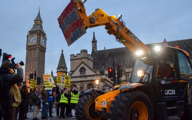 Farmers protest at Westminster - Vuk Valcic/Shutterstock
