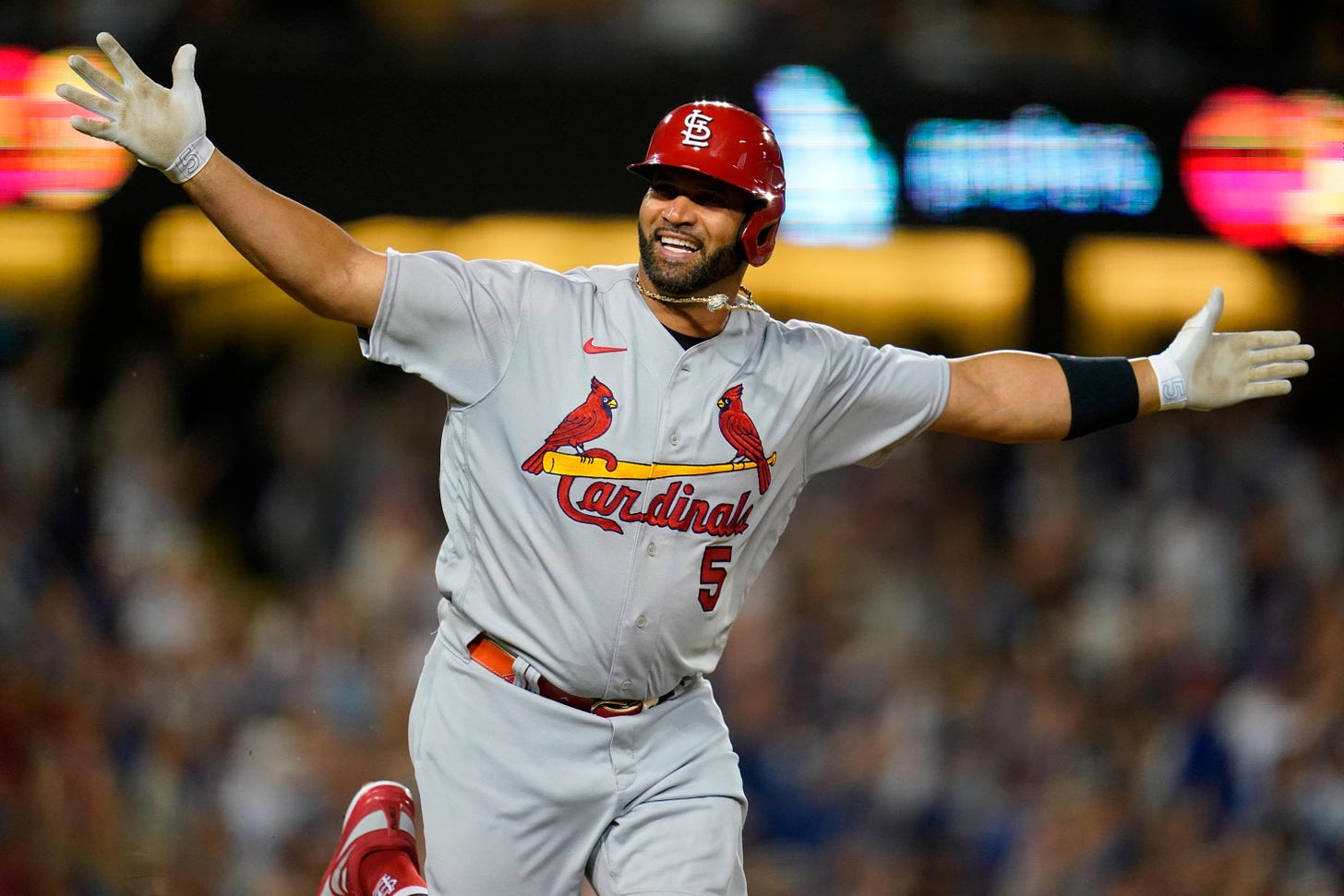 Albert Pujols becomes the 4th player in MLB history to hit 700 career home  runs | CNN