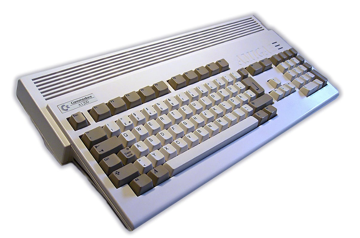 En 2015, recarossez vos Amiga 1200 ! - Geekzone.fr