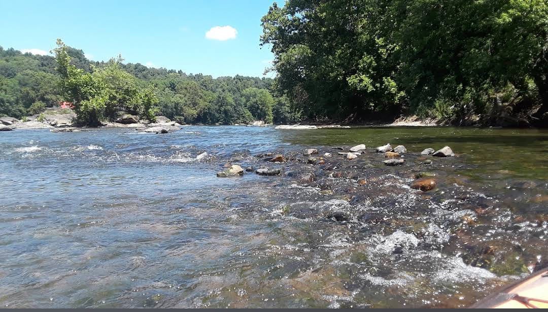 May be an image of kayak and body of water