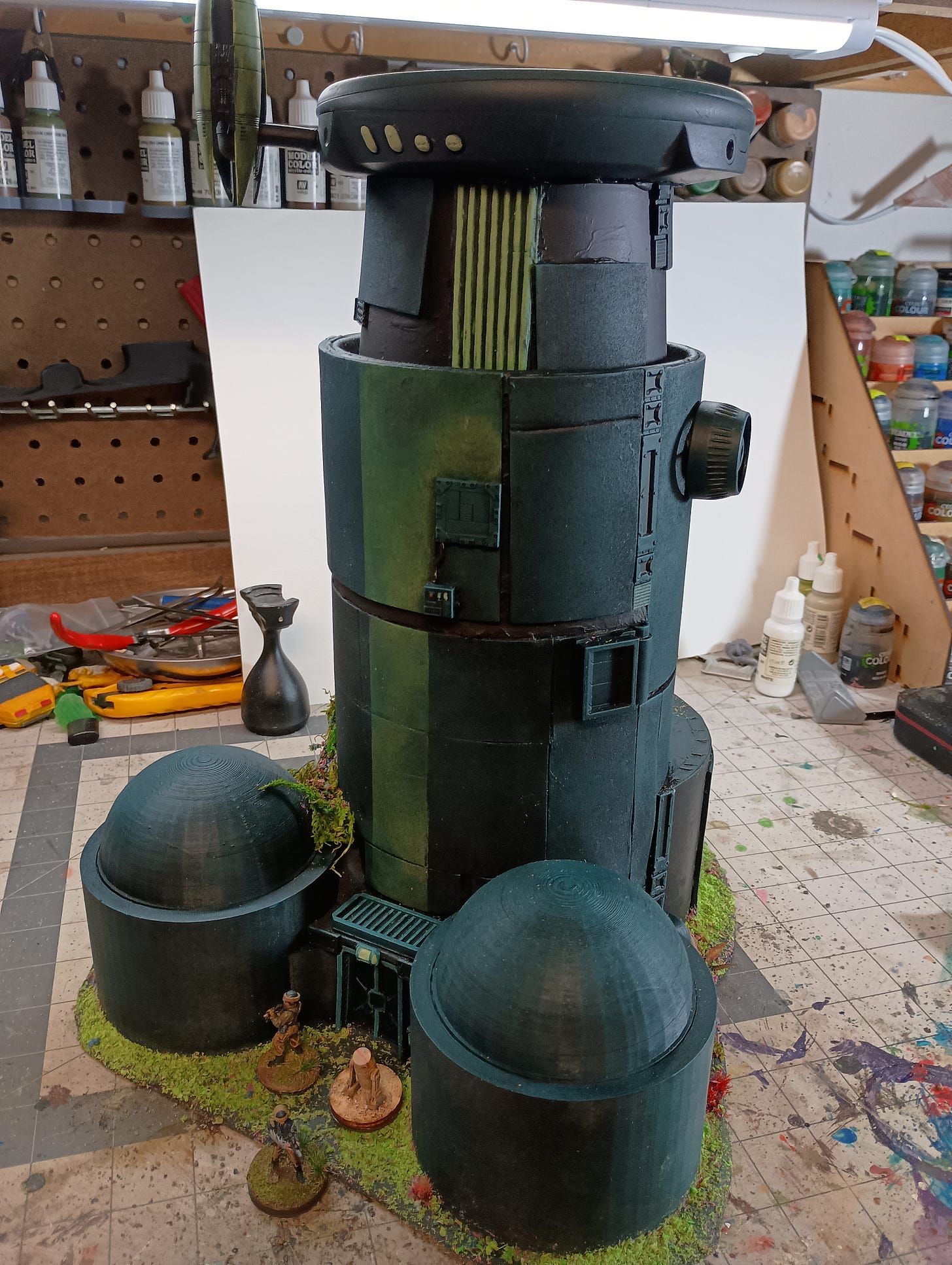 A scratch built sci-fi futuristic tower for miniature wargaming
