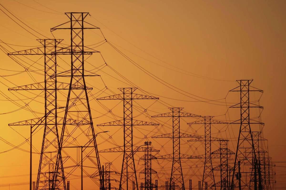 Connecting the Texas grid to the U.S. national grids would reduce the imbalance between supply and demand — and make the state rich selling renewable electricity to the rest of the country.