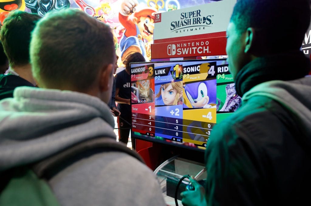 Gamers play Super Smash Bros.