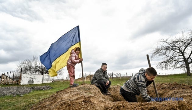 Діти війни: Ігри за кілька кілометрів від ворога