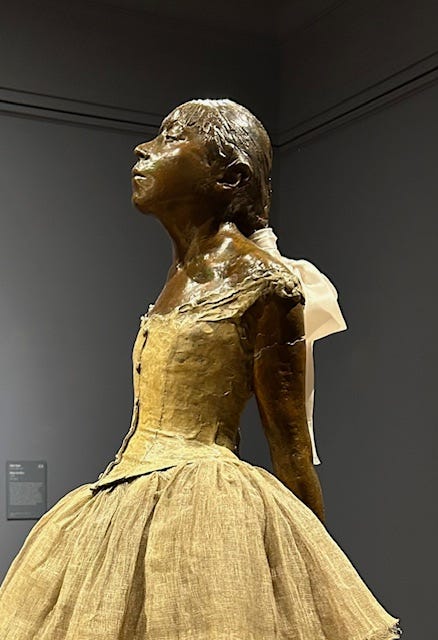 Degas' Little Dancer in profile