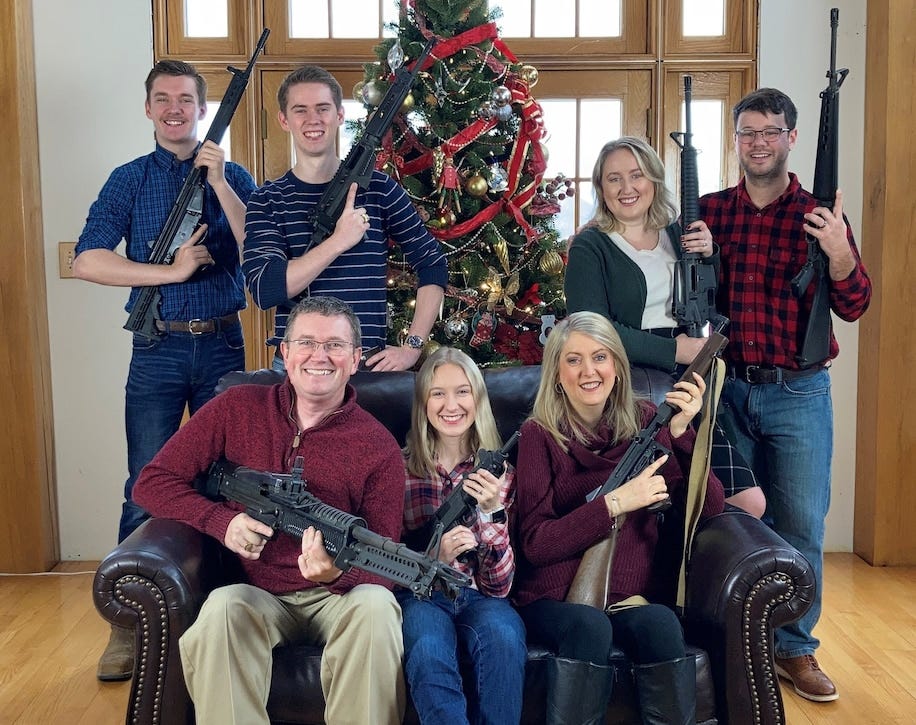 GOP congressman Thomas Massie’s gun-toting family Christmas photo ...