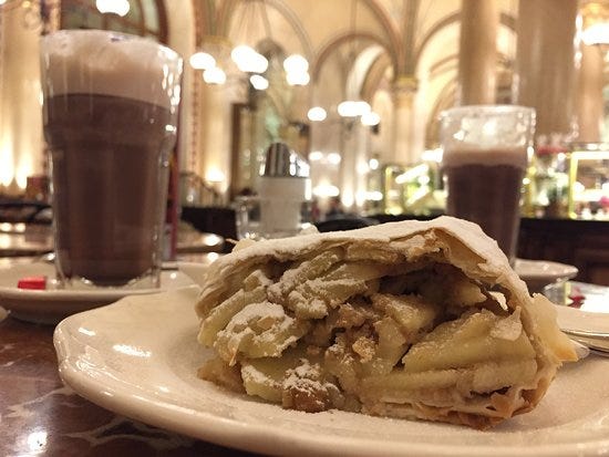 viennese apple strudel - Picture of Cafe Central, Vienna - Tripadvisor