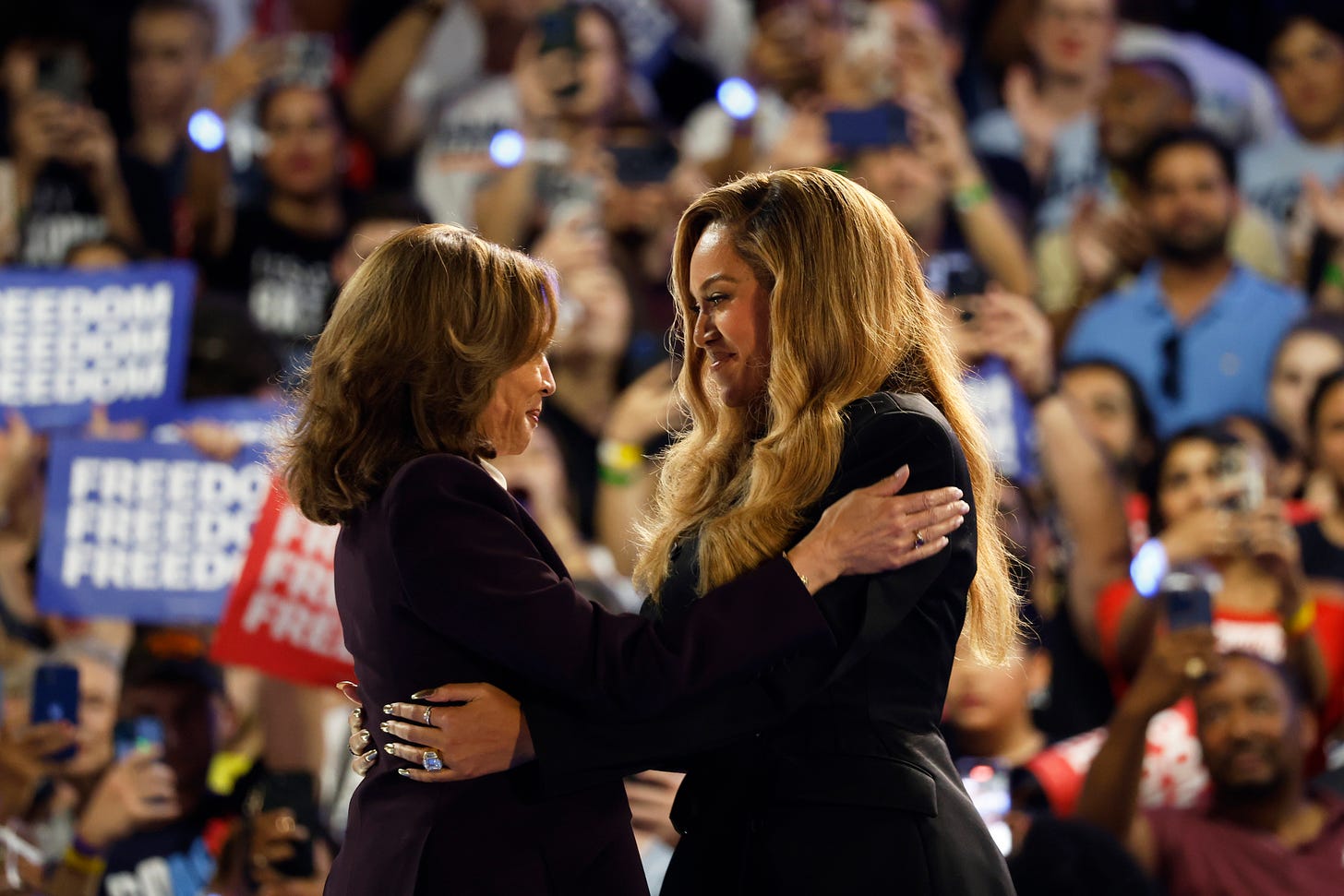 Beyoncé endorses Kamala Harris at rally in Houston | KTLA