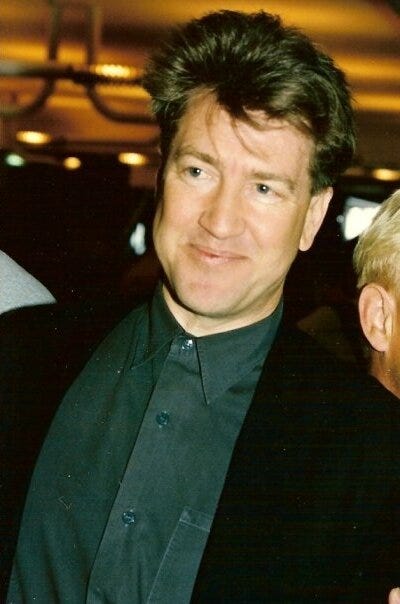 https://upload.wikimedia.org/wikipedia/commons/0/0c/David_Lynch_Cannes.jpg