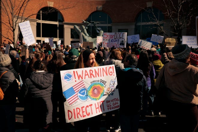 Hundreds of demonstrators gathered March 3 outside the National Oceanic and Atmospheric Administration in Silver Spring, Maryland, to protest against the Department of Government Efficiency firing about 800 probationary staff at NOAA, one of the world’s premier centers for climate science. Hundreds of demonstrators gathered March 3 outside the National Oceanic and Atmospheric Administration in Silver Spring, Maryland, to protest against the Department of Government Efficiency firing about 800 probationary staff at NOAA, one of the world’s premier centers for climate science.