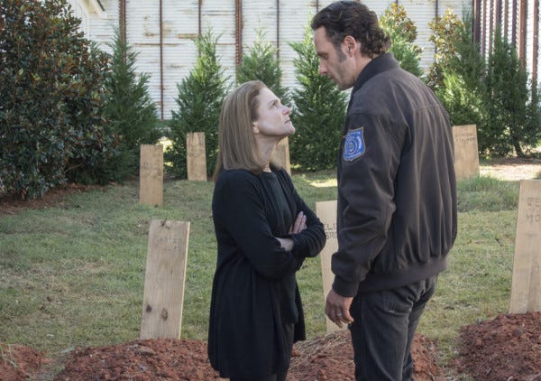 deanna challenging rick on the walking dead 515 try 2015