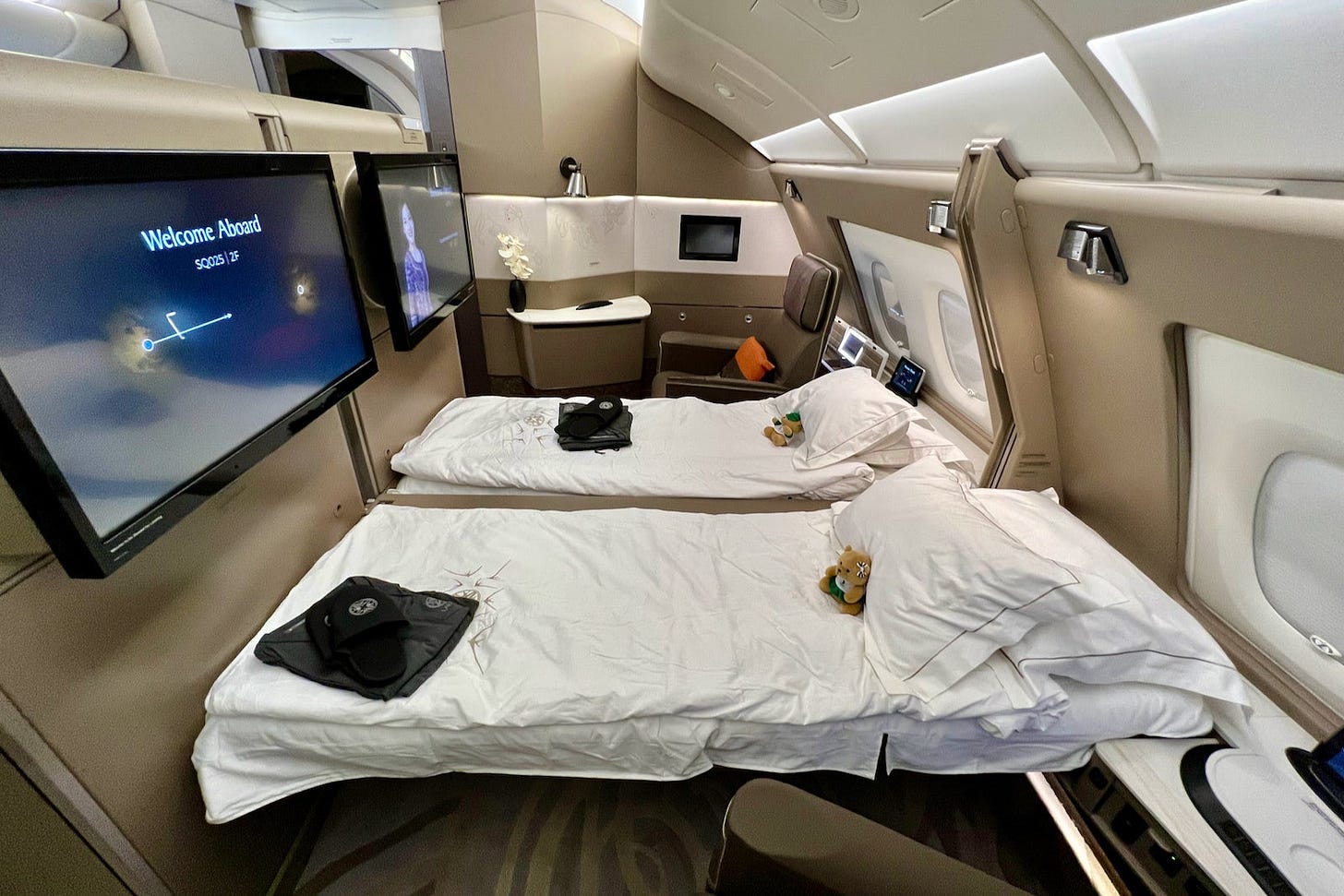 How to book Singapore Airlines first-class Suites with points and miles -  The Points Guy