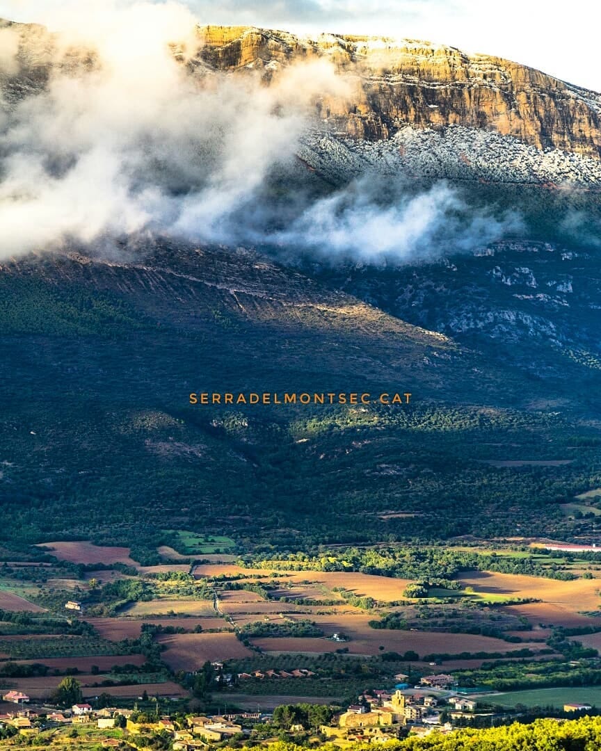 Vila d’Àger, situada en un turó que domina la seva vall, era considerat una peça estratègica militar, territorial i política cabdal per l’avanç cristià encapçalat per l’exercit d’Arnau Mir de Tost. La Noguera, Montsec d’Ares. Lleida, Catalunya.