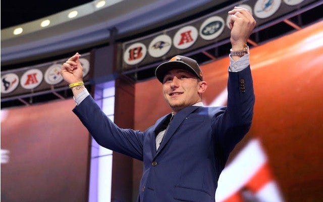 johnny manziel money hands