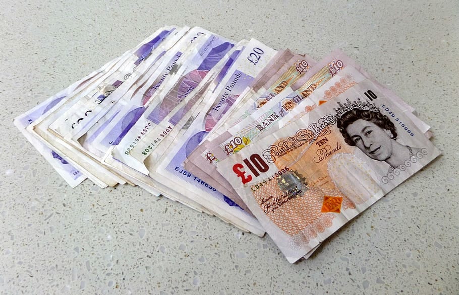 pounds-sterling-notes-cash